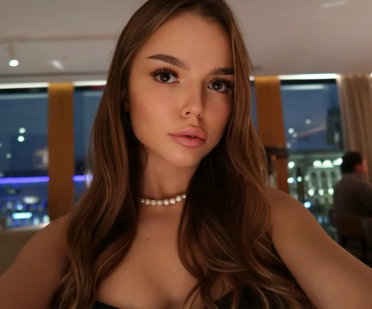 Camelia escort in Dubai