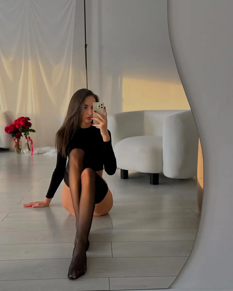 Elizabeth escort in Dubai