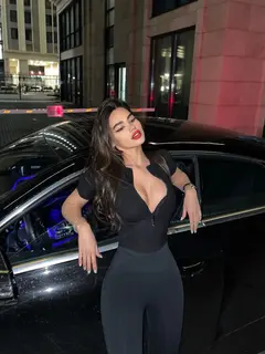 Eva escort in Dubai