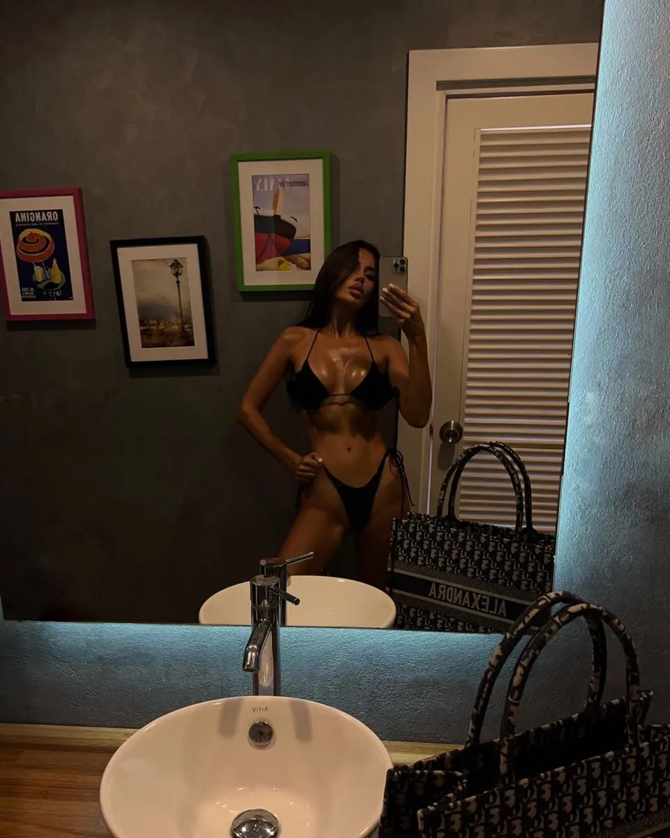 Mila escort in Dubai